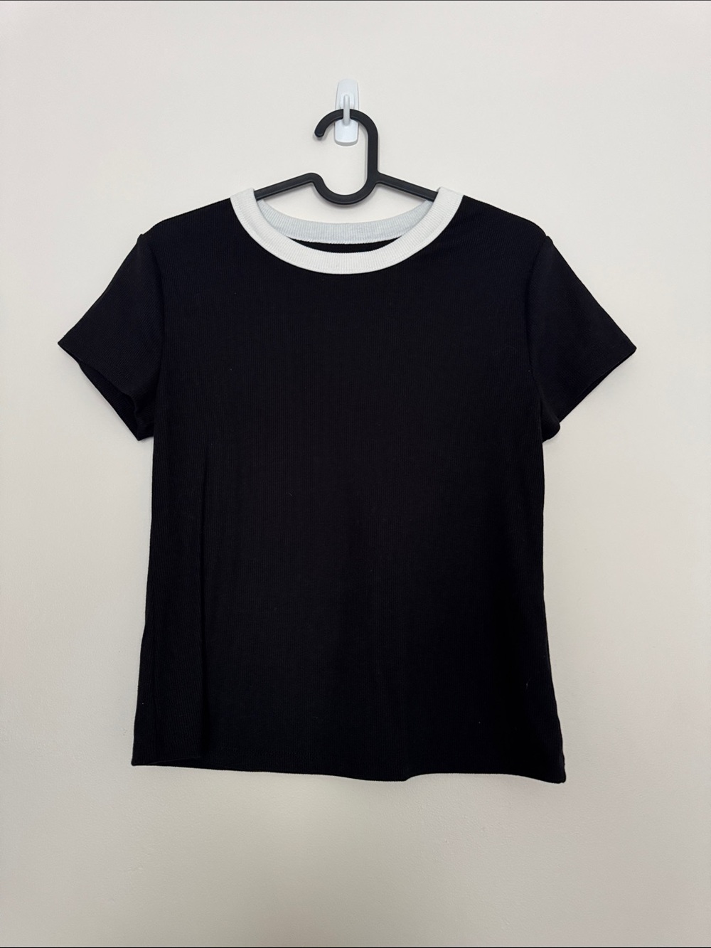 Old Navy Black Short Sleeve Ringer Tee with White Collar